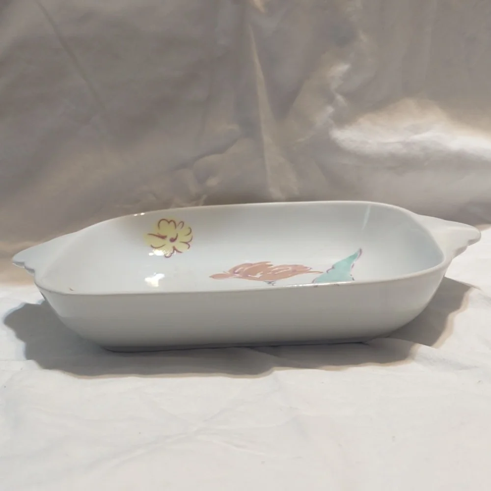 Small white Tulip‎ square bowl
